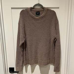 Men's Chunky Waffle Crew Sweater - size Large